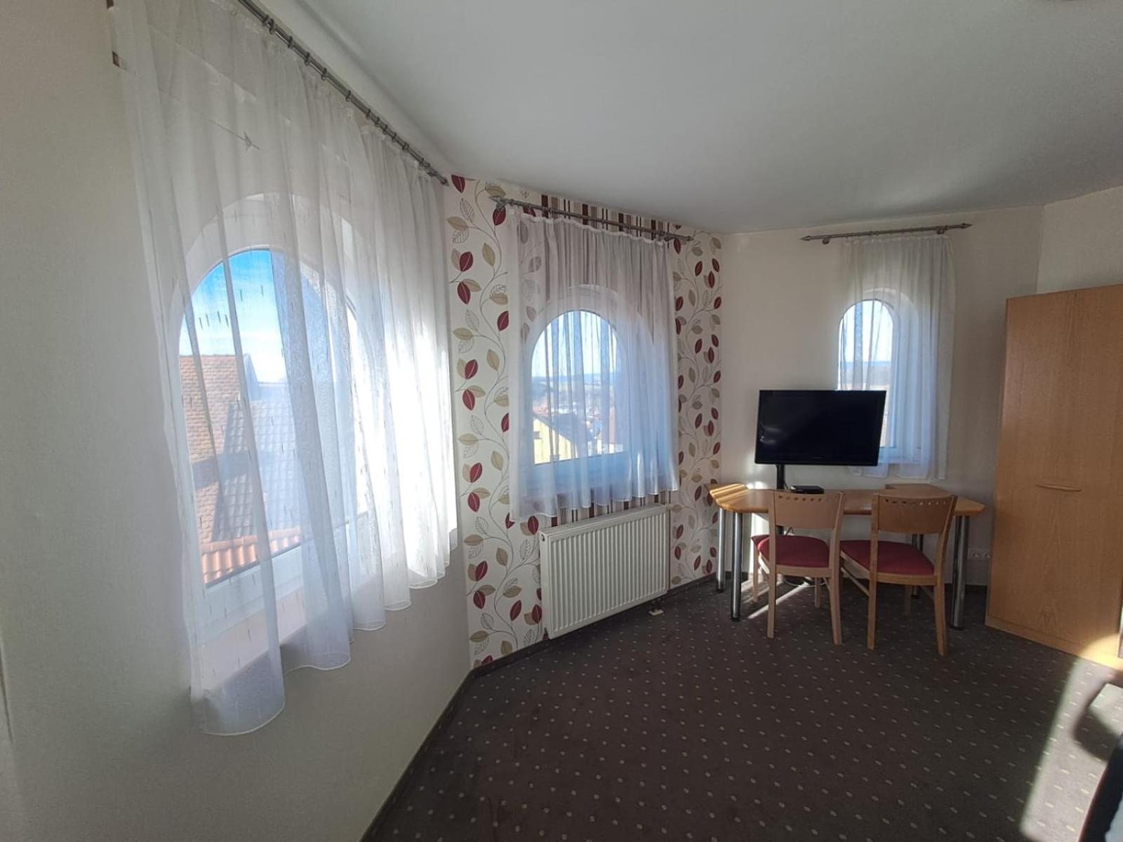 Gasthof Hirschkeller Hotel Göppingen Kültér fotó